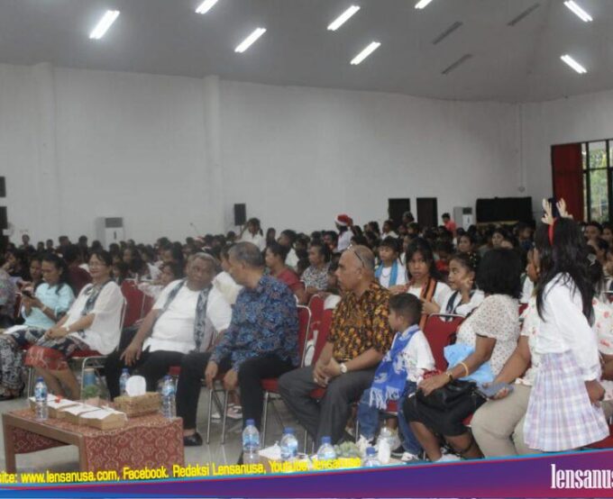 Bupati Sumba Timur Hadiri Natal Gabungan Taman Baca Komunitas Literasi Anak